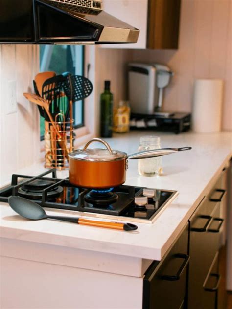 can a glass top stove be replaced